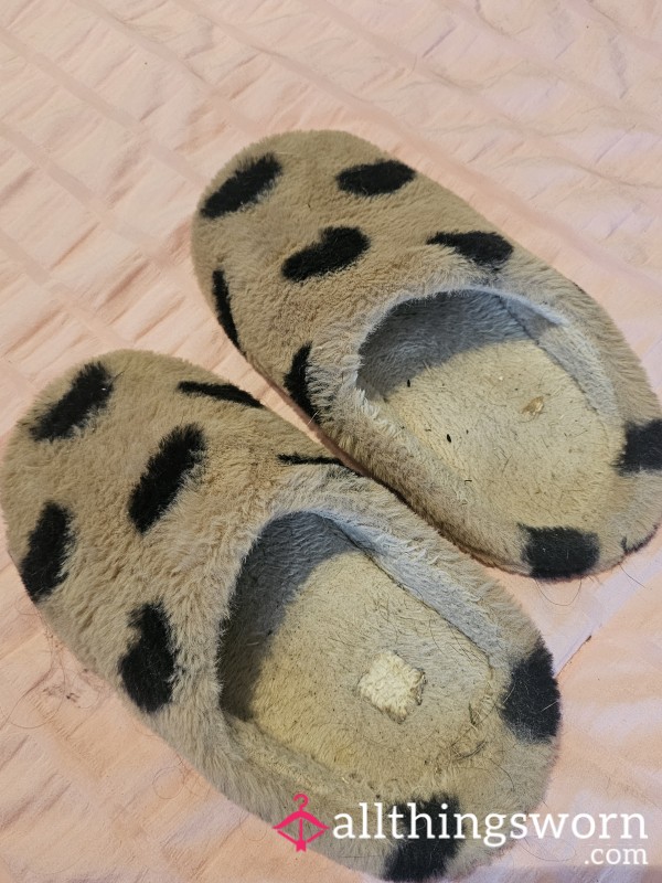 Black Hearts Slippers