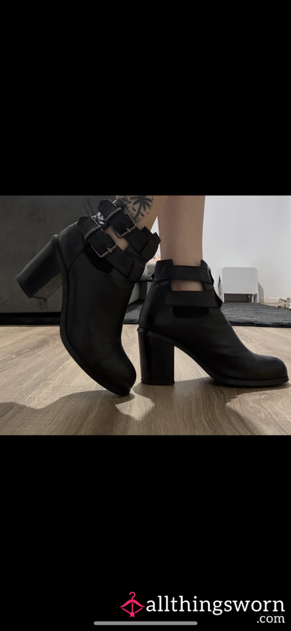 Black Heeled Kicking Boots
