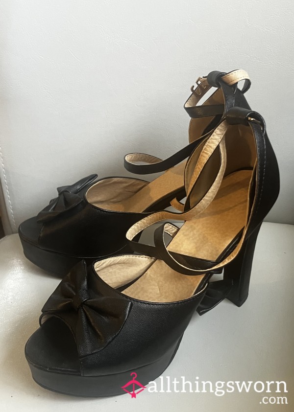 Black Heels! Size 9.5