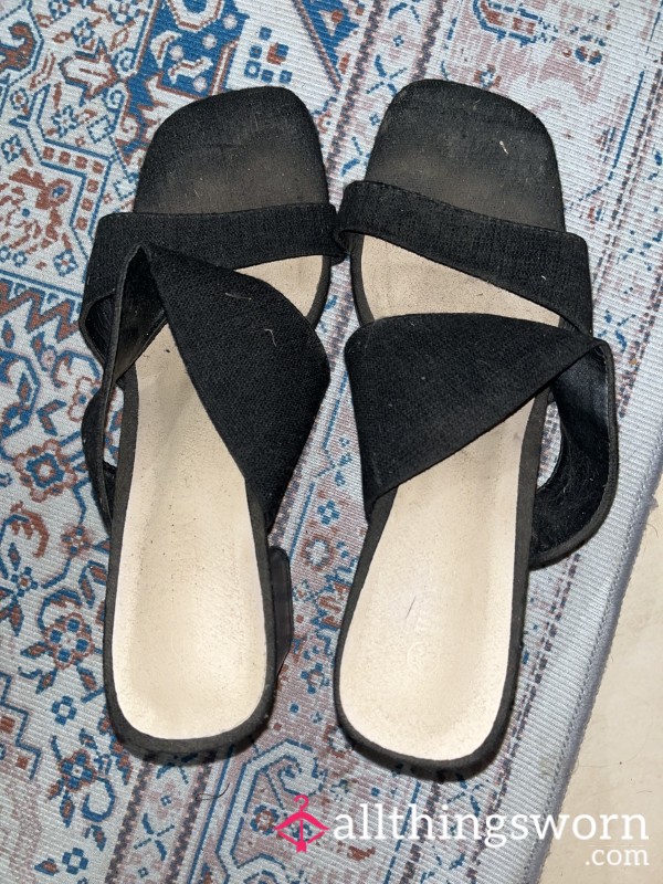 Black Heels, Very Worn & Dirty, Size 7🖤