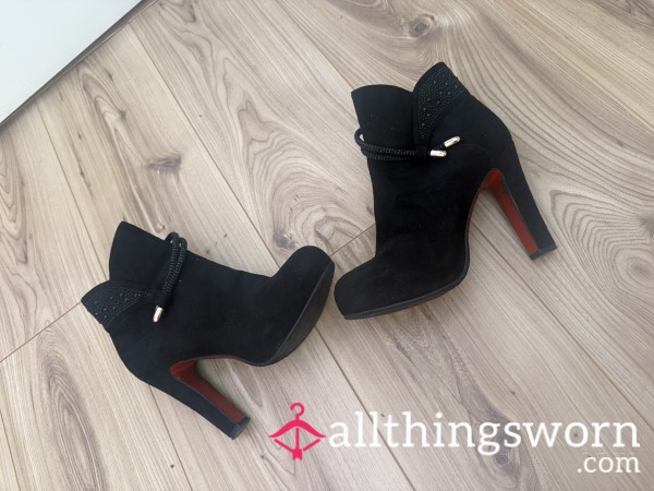 Black High Ankle Boots Red Sole