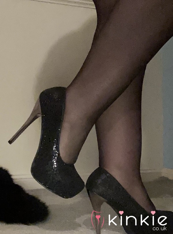 Black High Heels Size 6