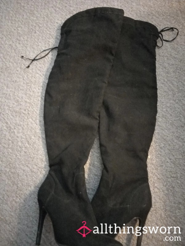 Black Knee High S**y Suede Boots. Very Worn!