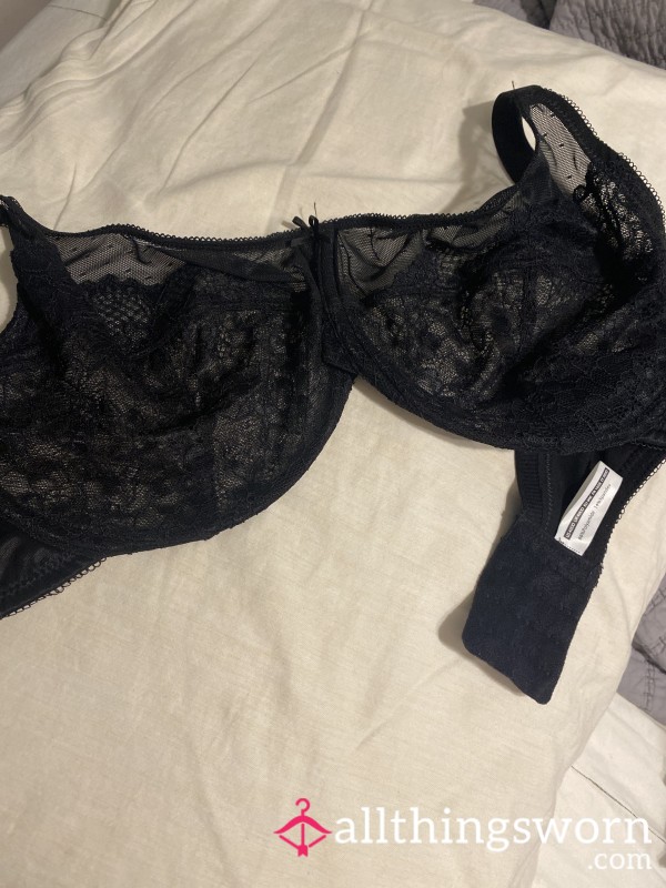 Black Lace 40 DD Worn Bra