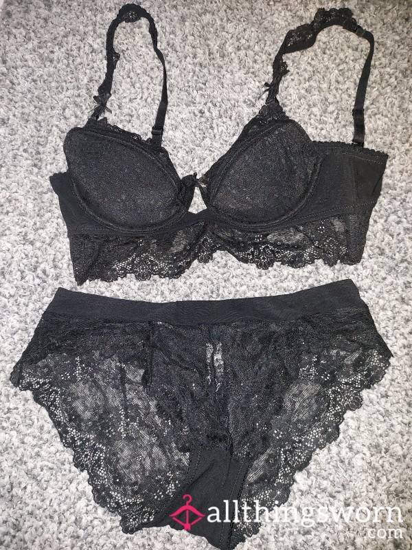 Black Lace Lingerie Set