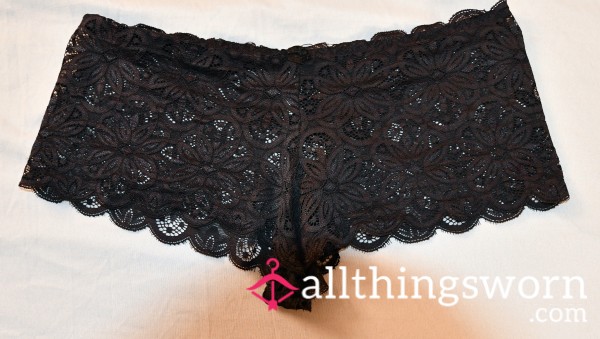 BLACK LACE PANTIES