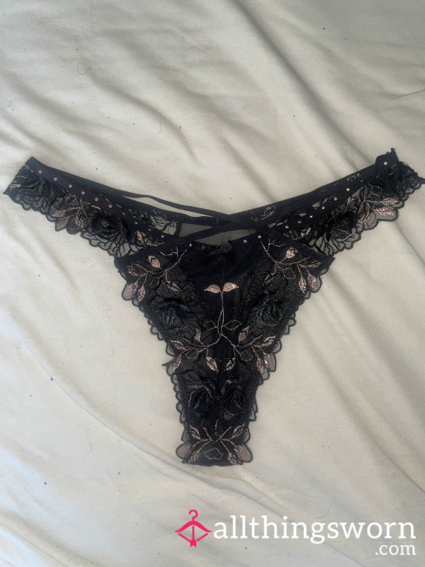 🖤 Black Lace Thongs 🖤