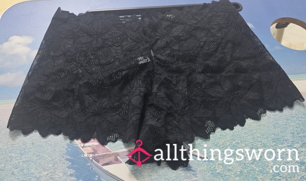 Black Lacey Short Knickers