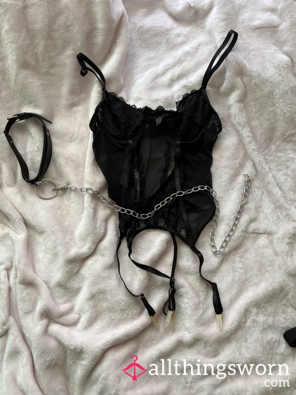 Black Lacy Corset With Chain Collar