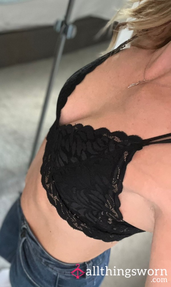 Black Lacy Crop/bra Size M