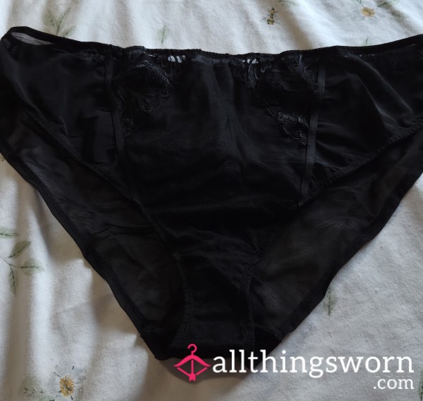 Black Lacy Knickers