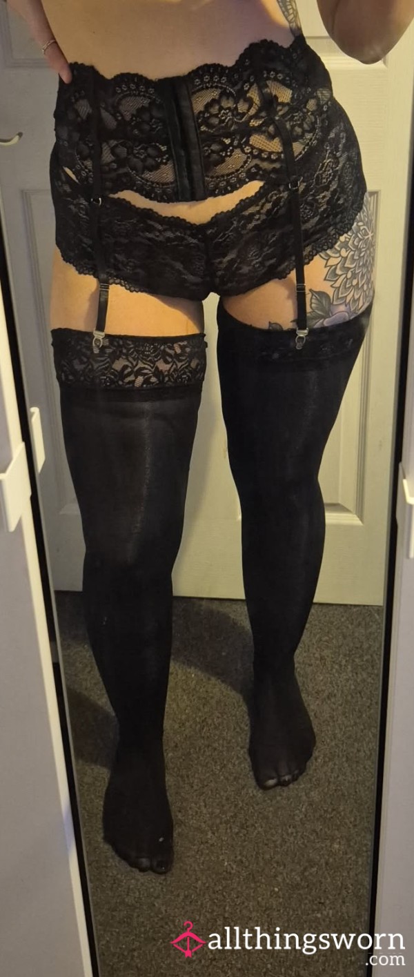 Black Lacy Under And Garter To Match