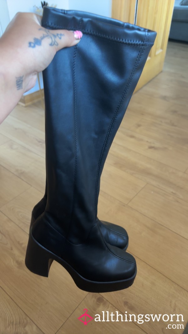 Black Leather Boots 🖤