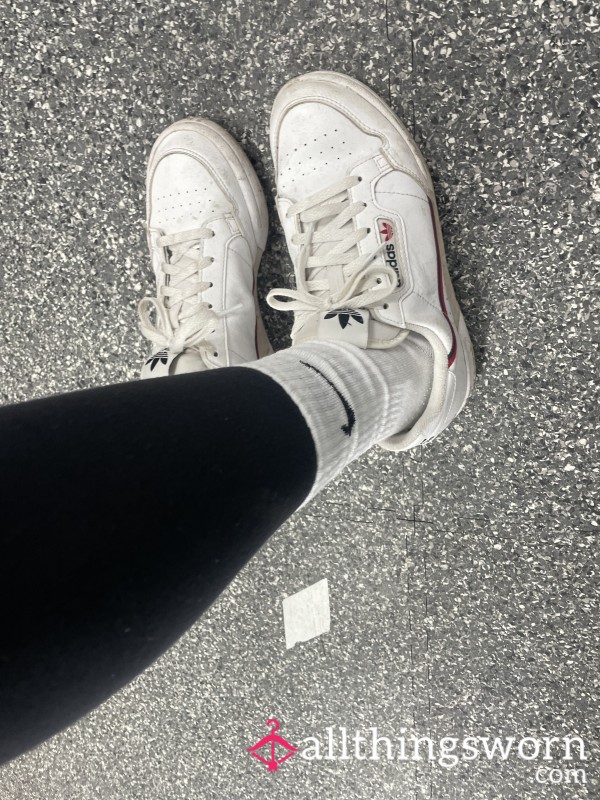 ⭐️BUNDLE⭐️ Black Leggings And White Nike Socks Worn At The Gym 💦👅👅