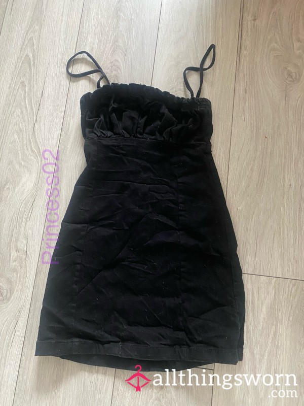 Black Mini Dress 🖤👗