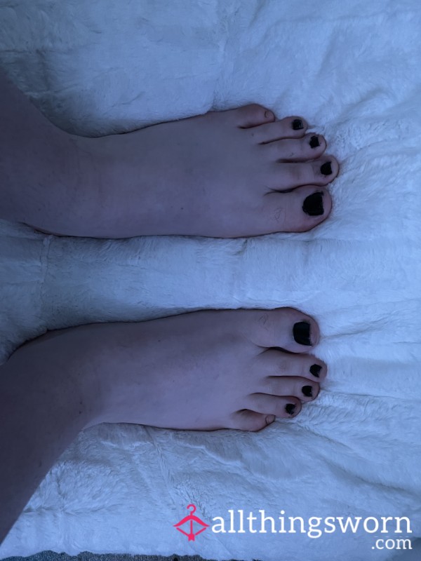 Black Nail Polish Toes