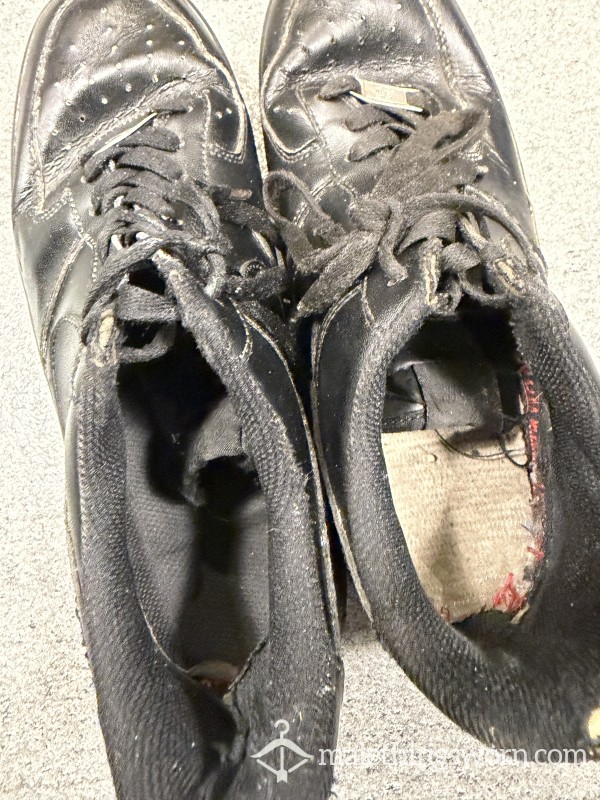 Black Nike AF1 - Air Force 1 - Well Worn