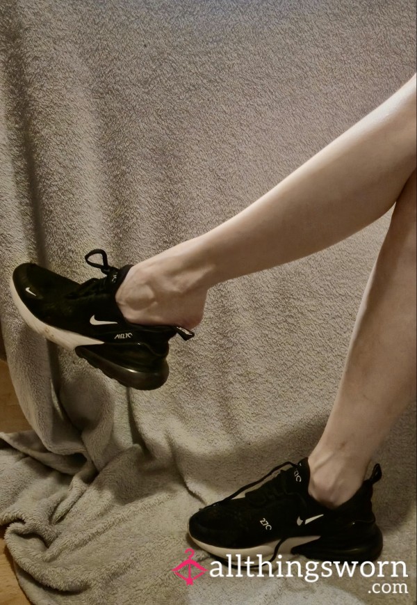 Black Nike Airmax 270