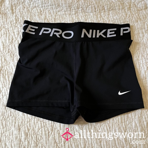 Black Nike Pro Shorts Size M