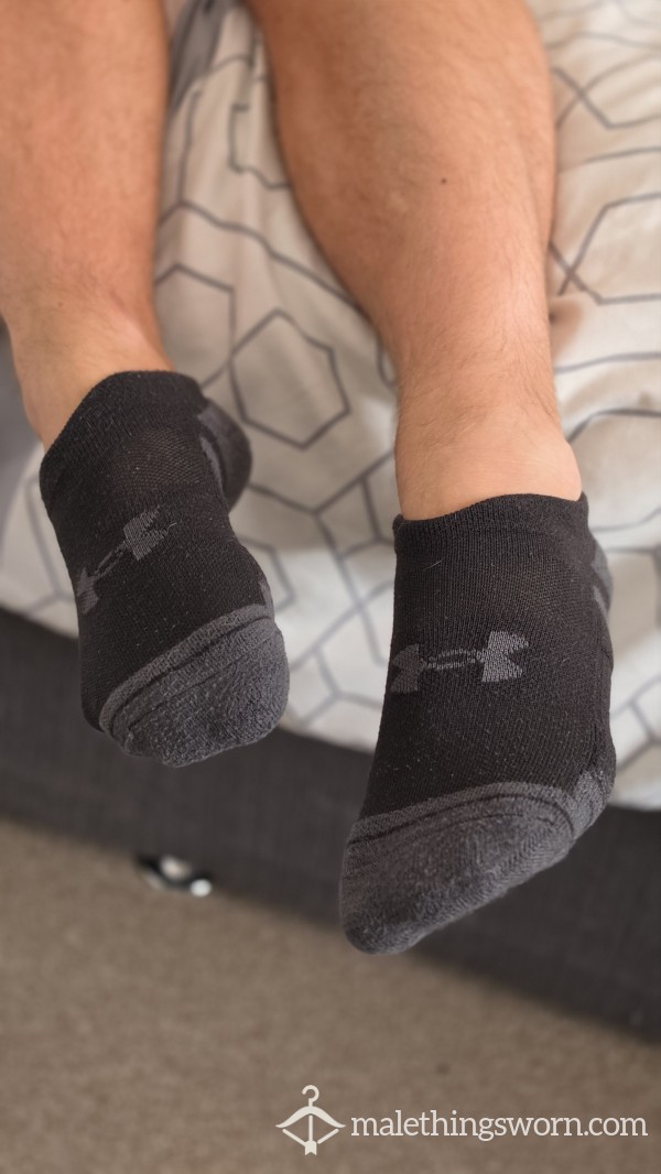 Black No-show Under Armour Socks