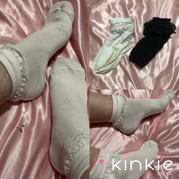 Black Or White Frilly Ankle Socks 🧦 Choose Your Favourite 🤭