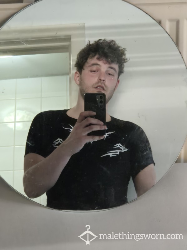 Black Or White T-shirt