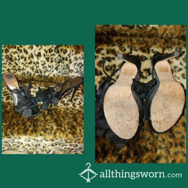 Black P**p Toe Pumps 6 1/2(FLASH SALE)