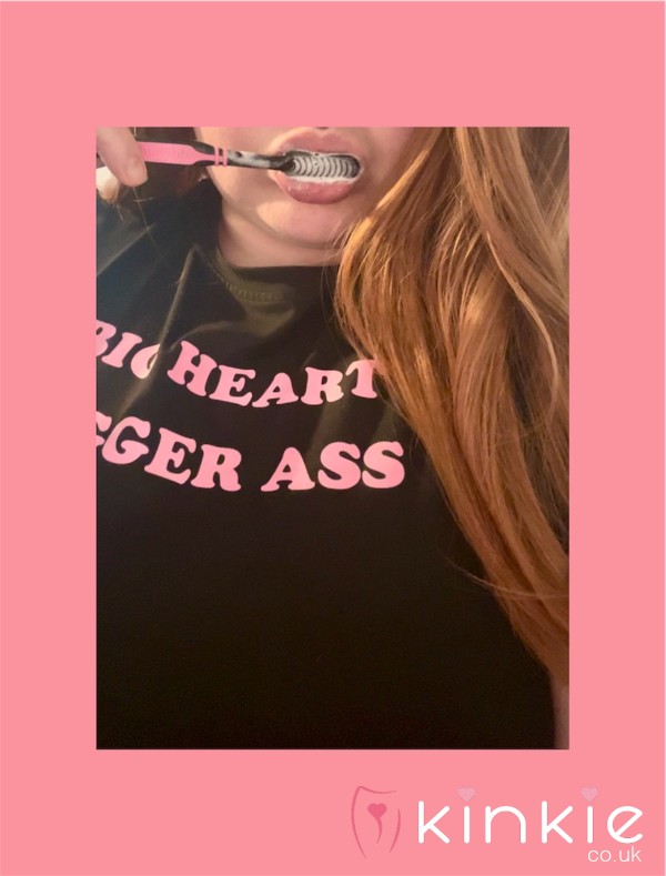 🦷 Black & Pink Well Used Toothbrush From A 5”11 BBW 🦷