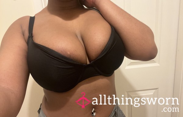 Black Push-Up Bra… Lifted, Worn & Claimed By Mistress