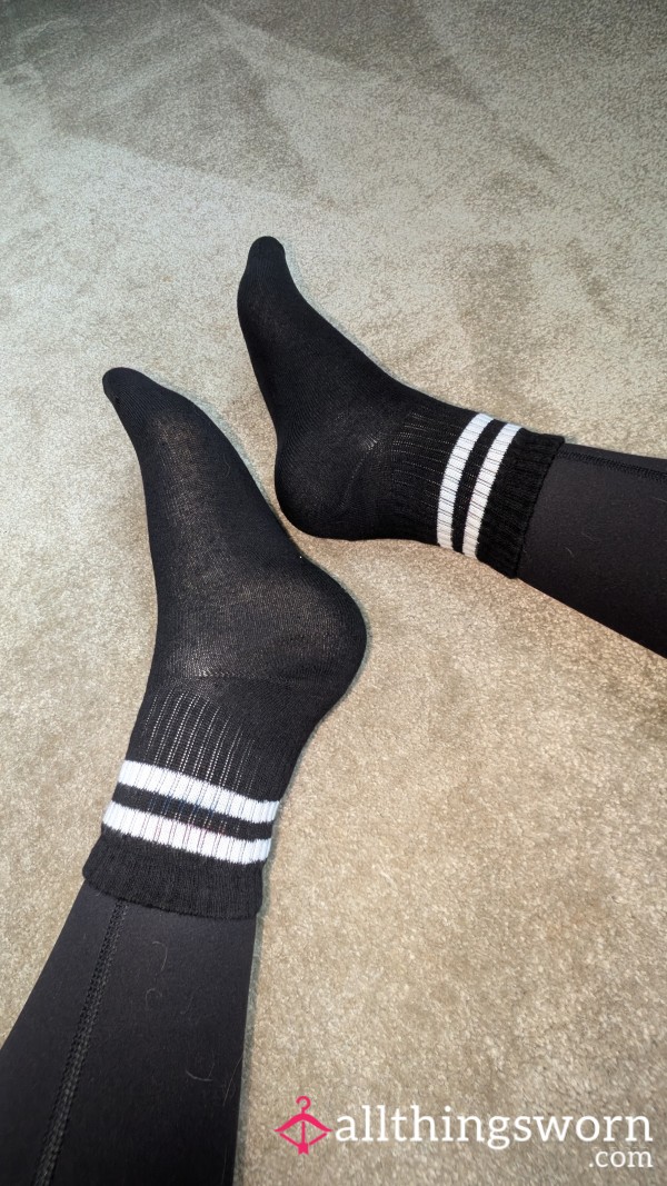 Black Mid Socks