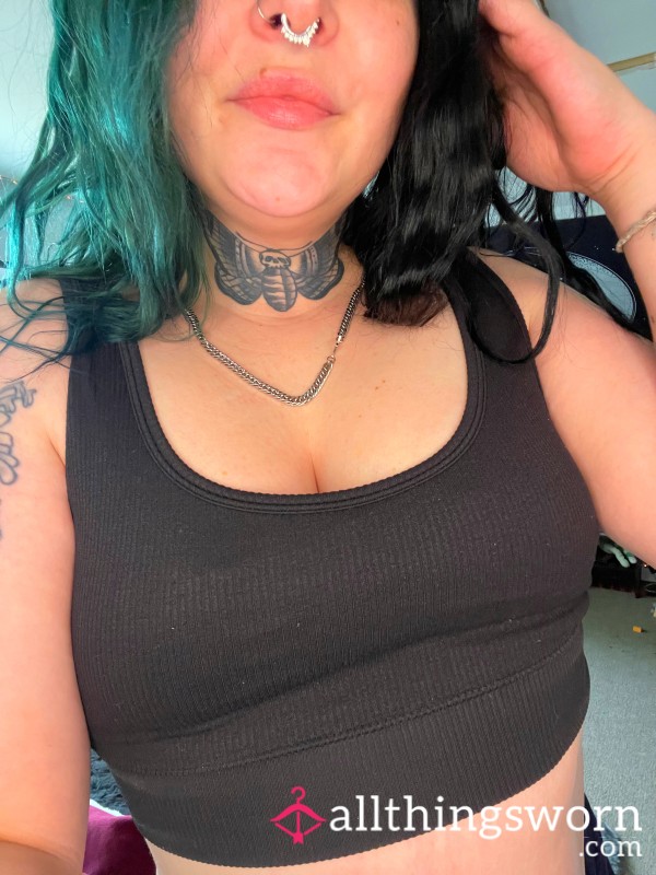 Black Ribbed Sports Bra