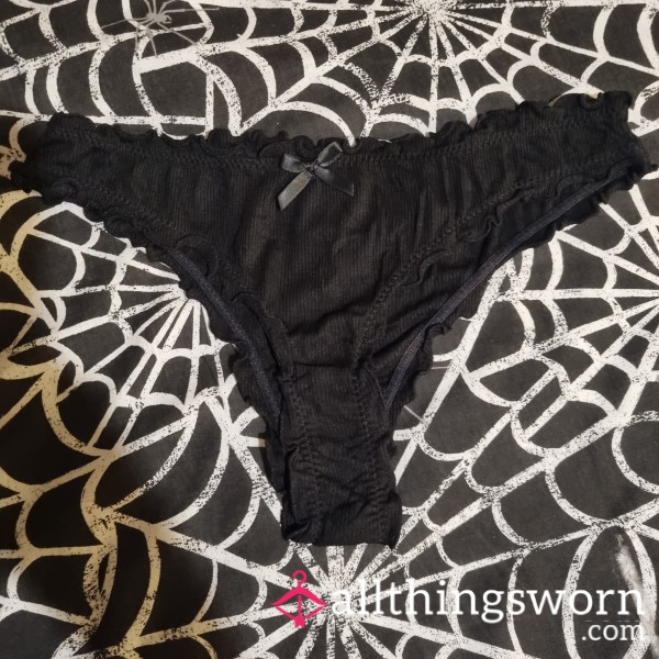 Black Ruffle Edge Briefs