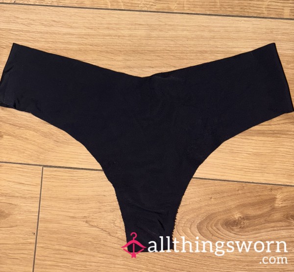 Black Seamless Thong