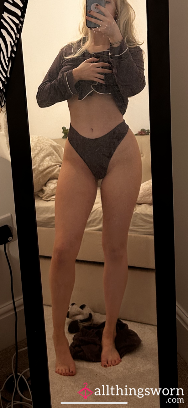 Black Seamless Thong
