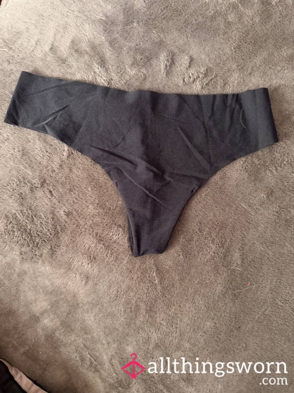 Black Seamless Thong