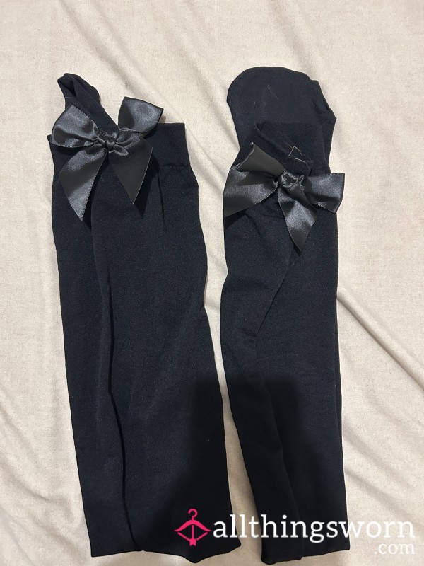 Black Sheer Stockings With Bow