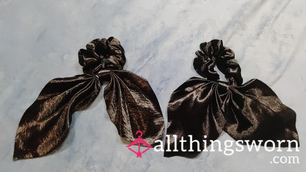 🖤 Black Shiny Double Bow Scrunchies – 2 Pack 🖤