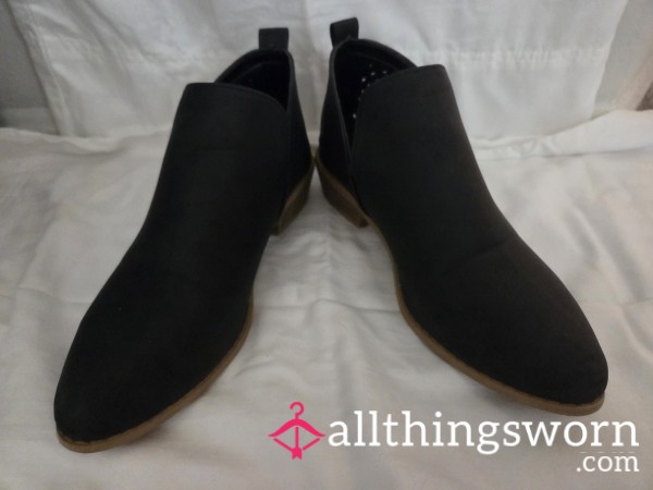Black Shoes