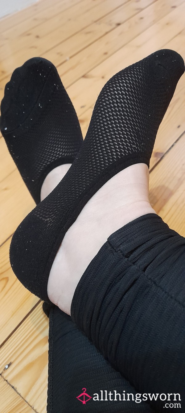 Black Size 5 Net Style P**p Toe Socks