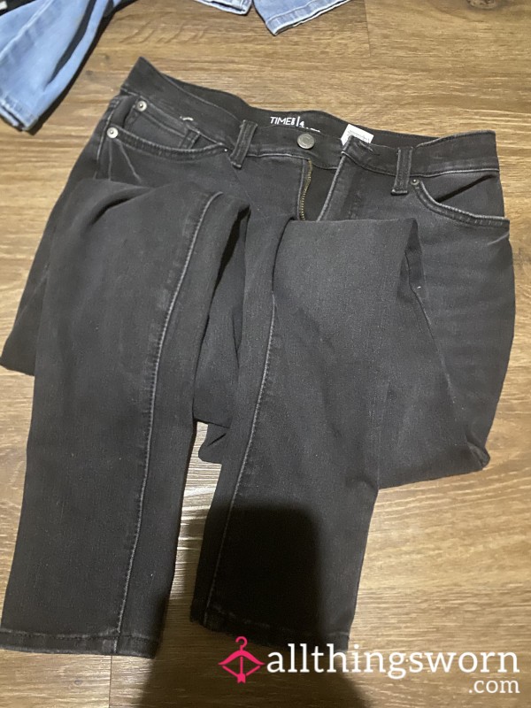 Black Skinny Jeans