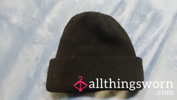 Black Skullcap Beanie – Cozy, Stylish & Everyday Essential