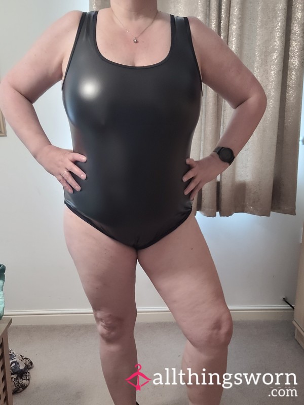 Black Sleevless Bodysuit