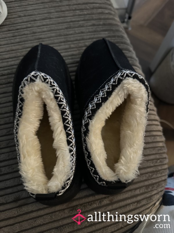 Black Slippers