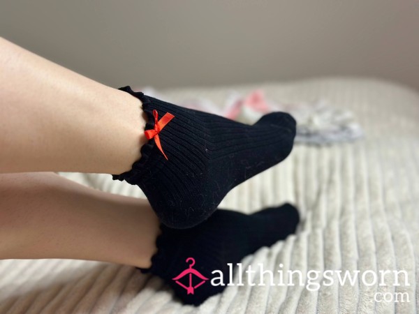 🎀Black Socks With A Cute Bow🎀