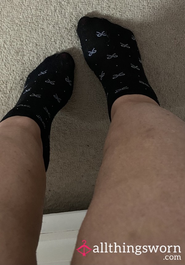 Pretty Little Black Socks With Bows 🥰 Sweaty & Sweet After My Long Walk... Want A Sniff? 😉