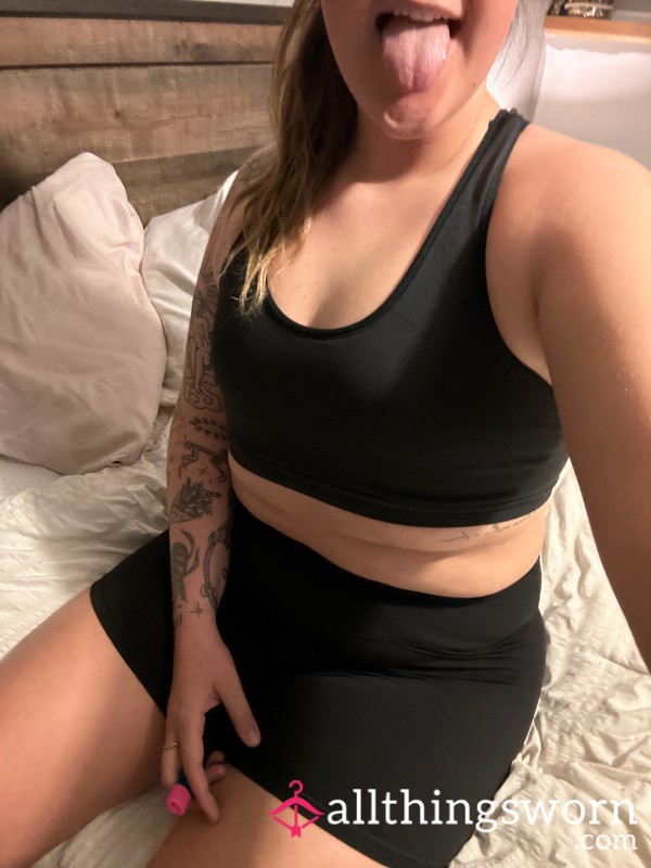 Black Sports Bra