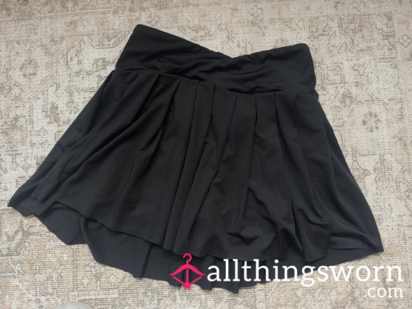 Black Tennis Skirt, 48hr Wear (Without Panties) + Pics 🖤