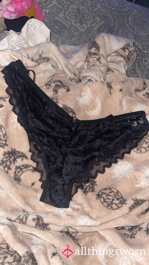 (SOLD)Black Thongs