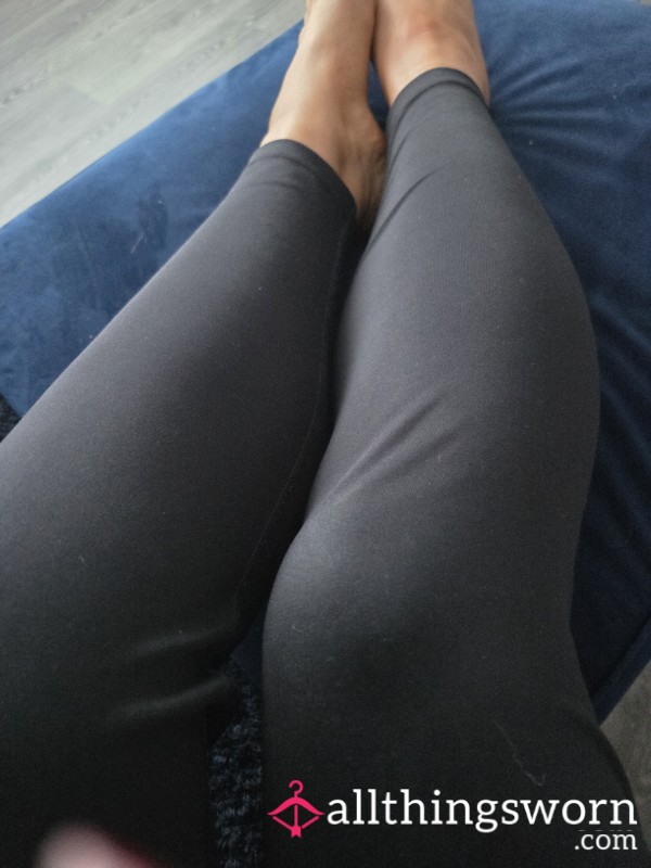 Black Toes, Tanned Feet👌