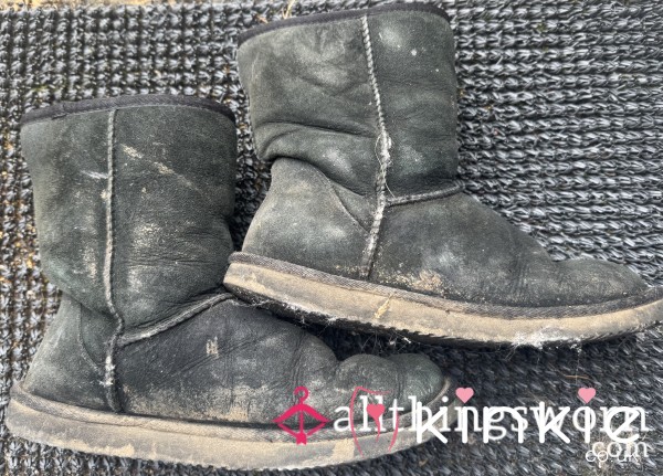 Black Trashed Worn Out Boots 🖤